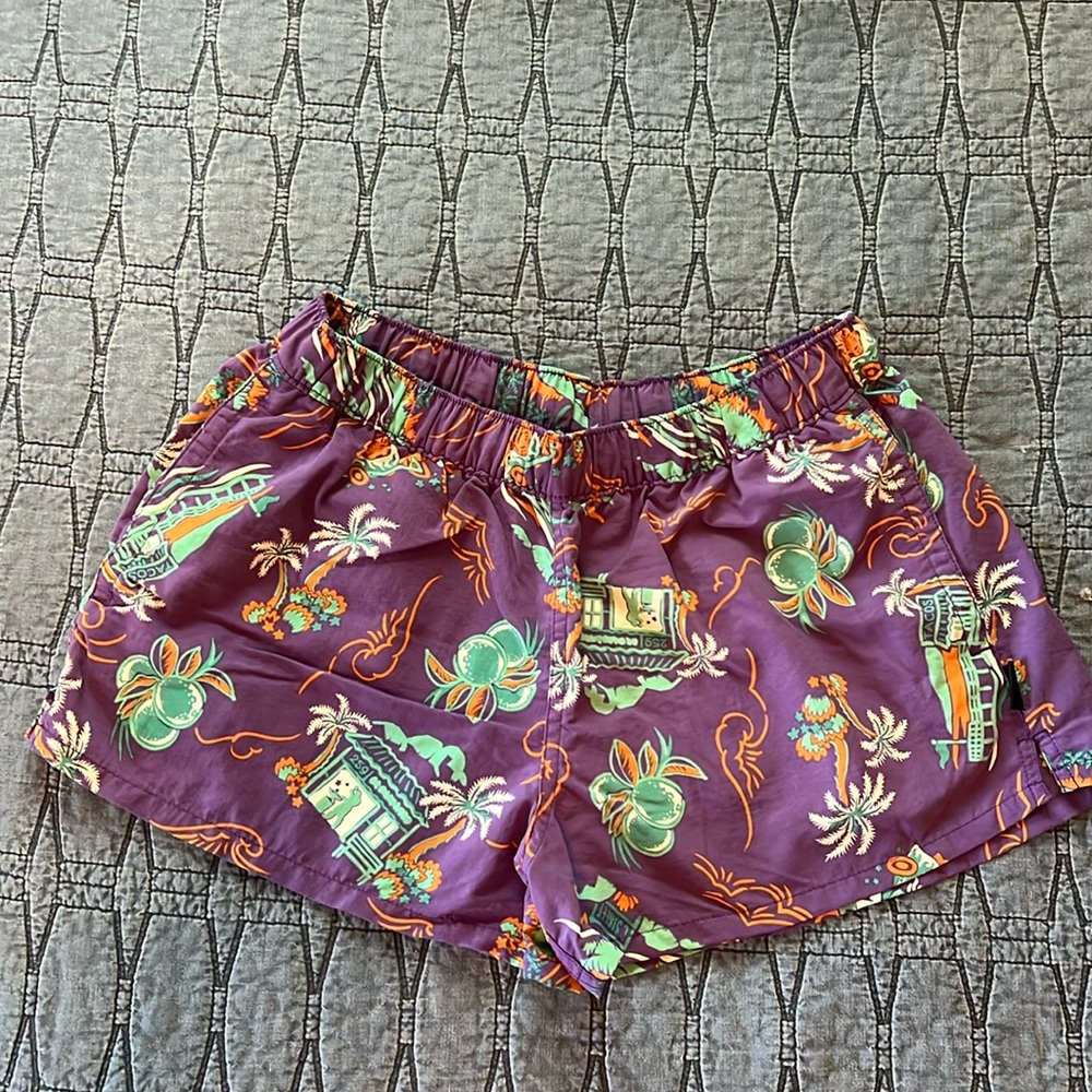 Patagonia Women’s Barely Baggies - Size M